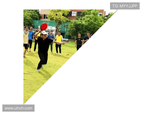 南京飞盘队的速度分析与战术探讨如何提升团队竞技水平 南京飞盘队的速度分析与战术探讨如何提升团队竞技水平