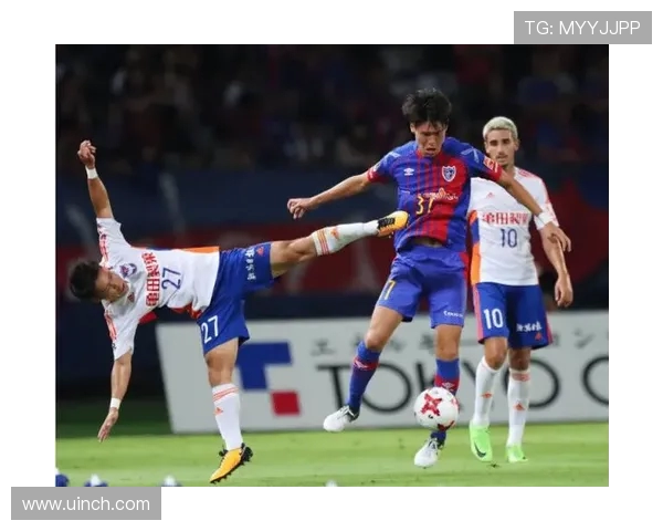 冈山绿鸡与山形山神的激烈对决展现足球魅力与团队精神的巅峰对抗