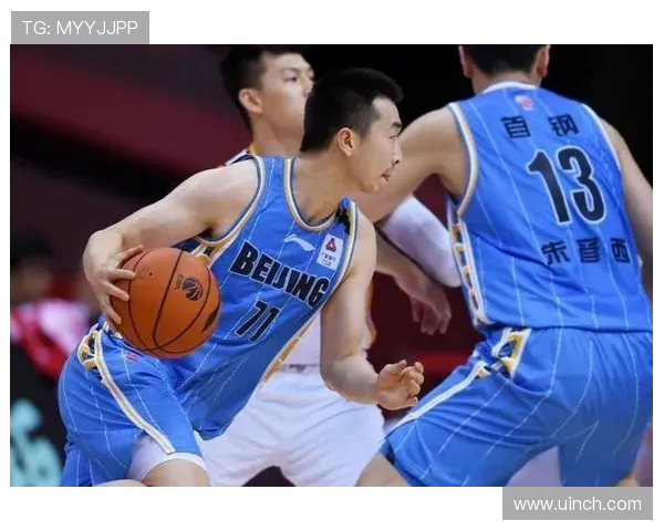 吴冠希的篮球之路：从青涩少年到CBA明星球员的成长历程与辉煌成就