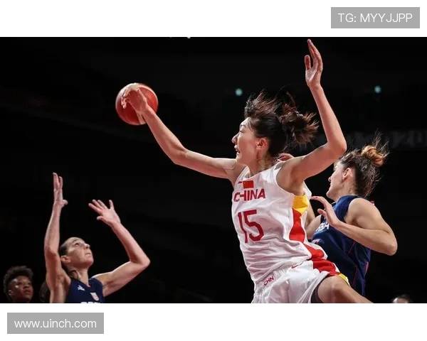 拉脱维亚女篮与乌克兰女篮激战正酣展现巅峰对决魅力