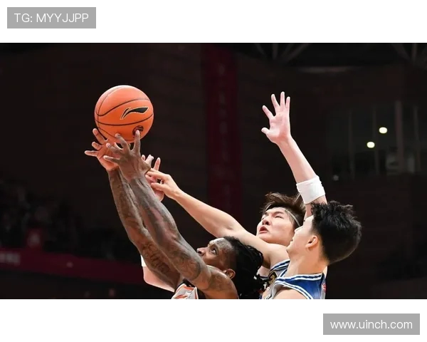 男篮中国对阵日本精彩对决比分揭晓，谁能笑到最后引发热议