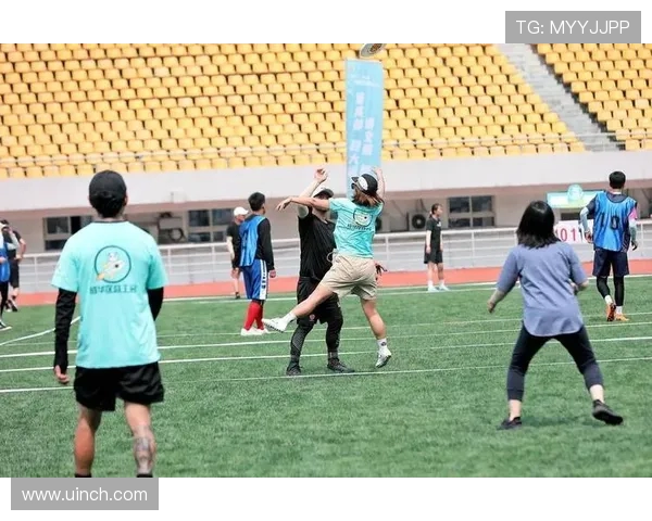 广州飞盘队战术解析：如何在比赛中实现团队协作与个人突破