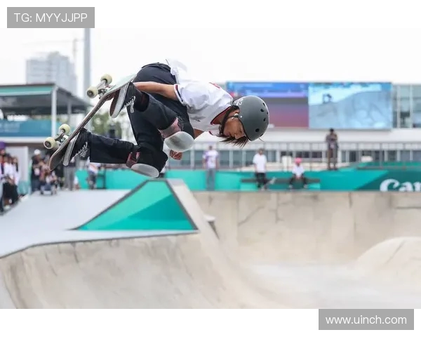 杭州极限运动队在滑板精英赛中以63分稳居积分榜首位